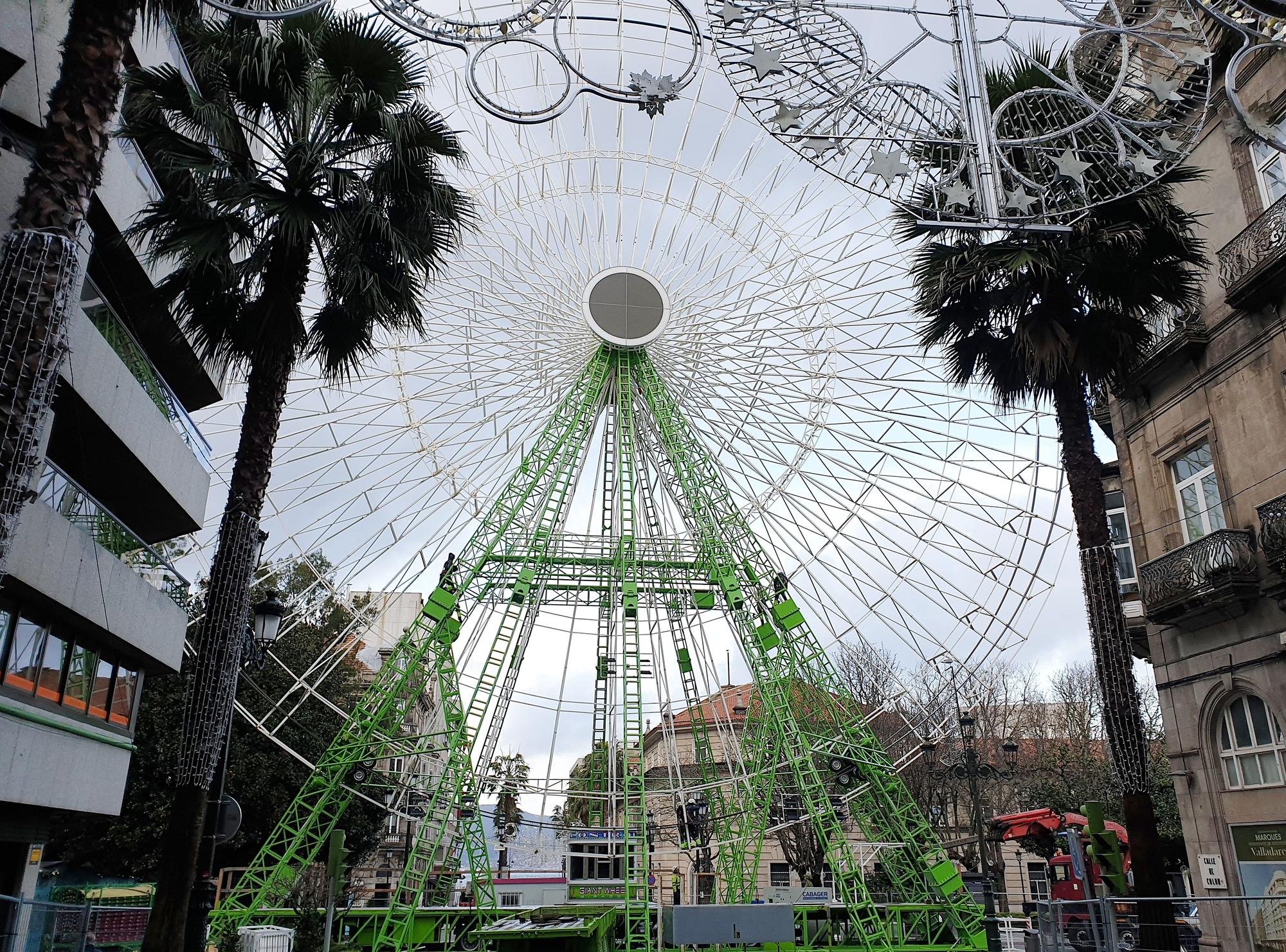 El gran símbolo de la Navidad de Vigo inicia su desaparición