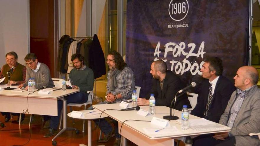 Fernando Vázquez y Vicente Celeiro debaten sobre fútbol en el Ágora