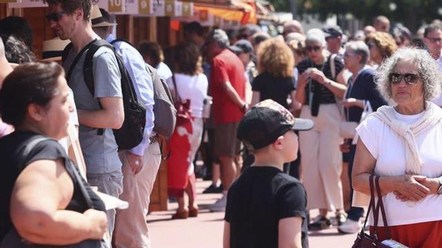 Ambiente durante una pasada celebración festiva en Avilés. | S.F.
