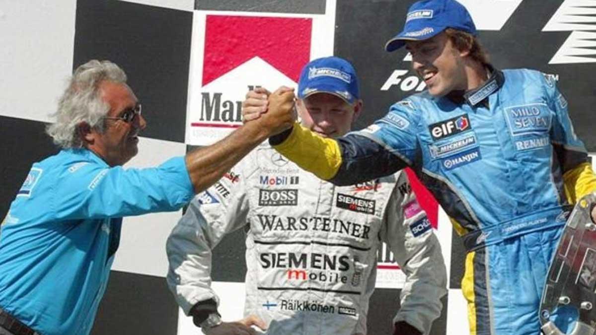 Alonso, en el podio de Hungría 2003, donde conquistó su primera victoria