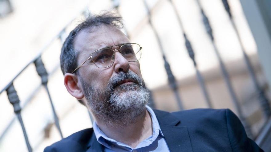 Albert Velasco, doctor en Historia del Arte: "Aragón fue a por Sijena con toda la artillería y Cataluña con pistolas de agua"