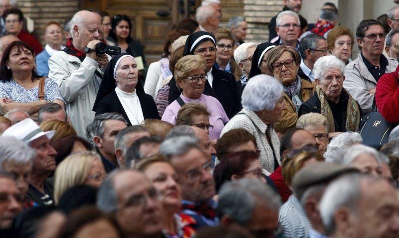 Jotas en la Plaza del Pilar.