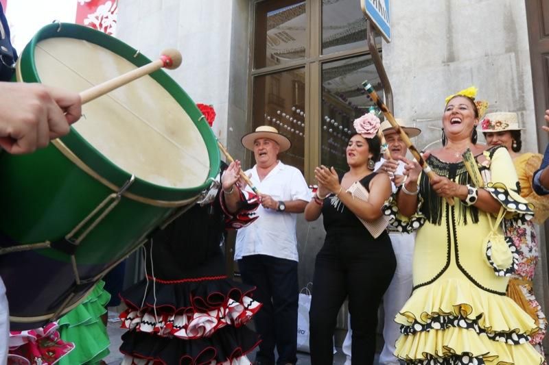 Primera jornada de la Feria de Málaga en el centro.