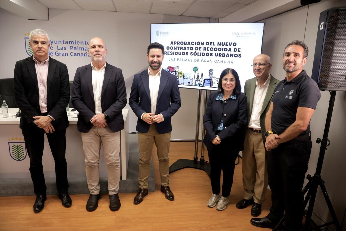 Rueda de prensa de la presentación del contrato de recogida de residuos