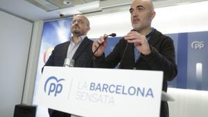 Sirera, junto al presidente del PP catalán, Alejandro Fernández, este miércoles.