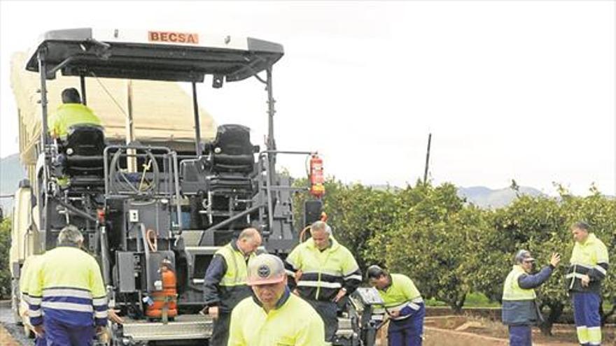 Trabas en los trámites demoran a marzo el plan de arreglo de caminos