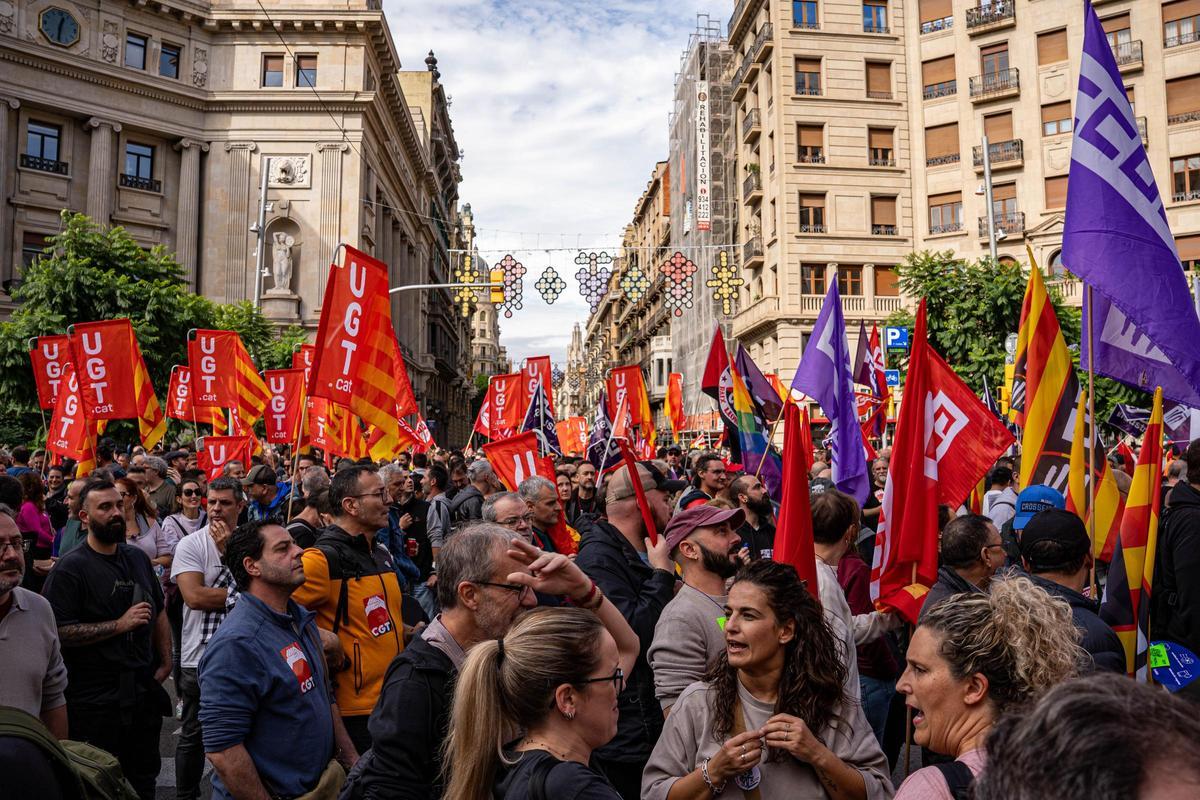 Los trabajadores del metal llevan su protesta al centro de Barcelona