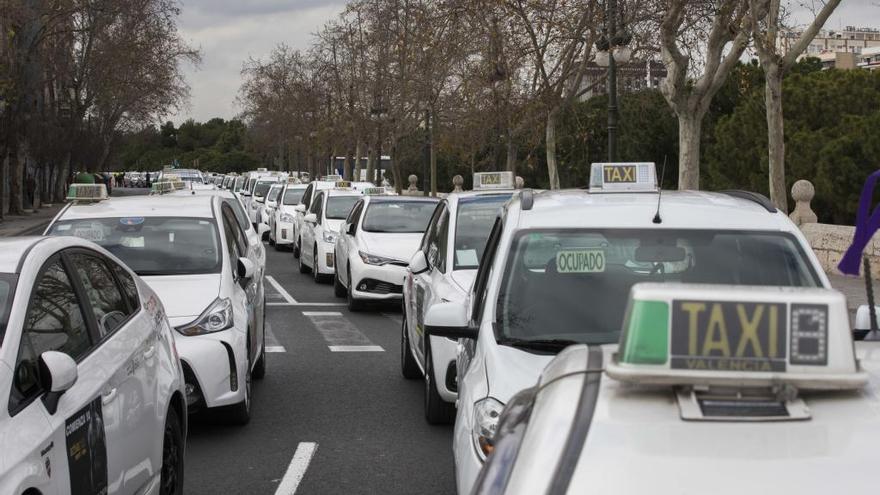 Taxistas en el centro de València