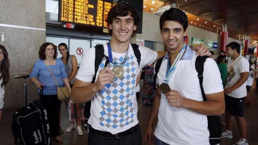 Víctor Rodríguez, a la izquierda, junto a David Chapela, con el que coincidirá en el Teucro. // Marta G.Brea