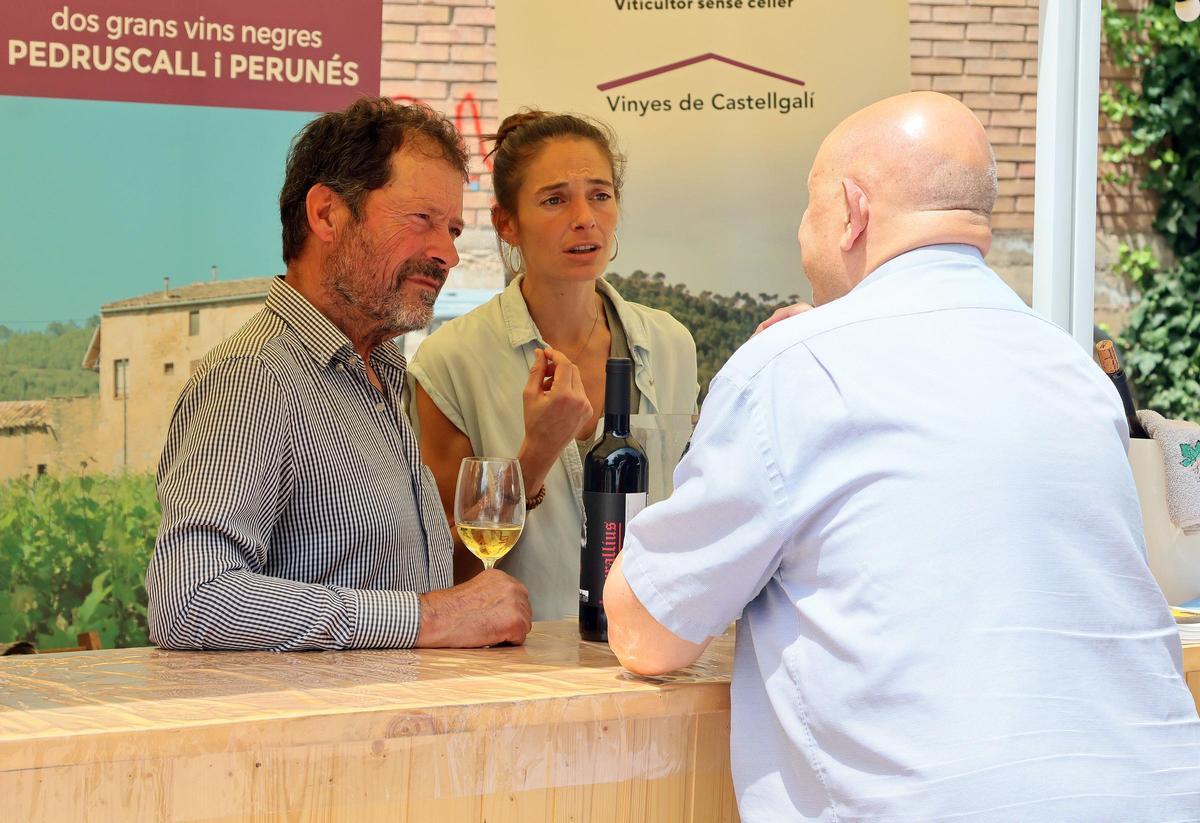 Les imatges de la mostra de vins de la ViBa al Pati del Casino de Manresa