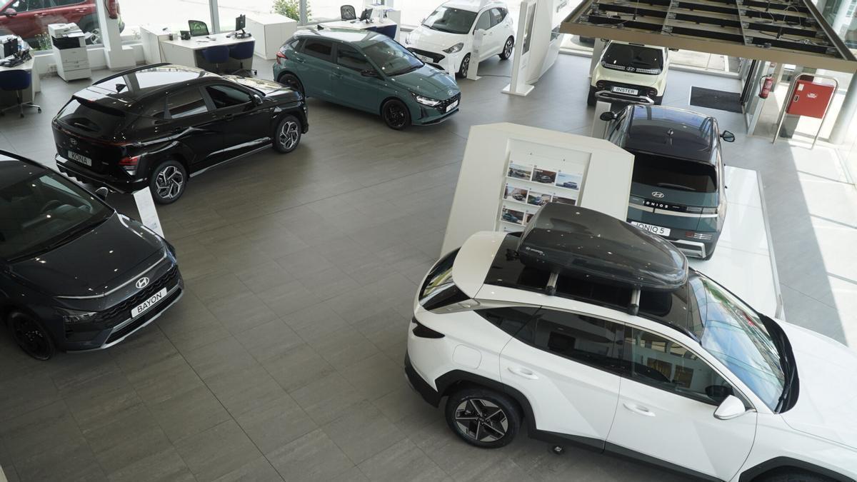 Vehículos en el concesionario Finisterre Motor, de A Coruña.