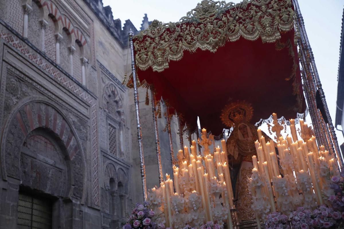 Histórica estación de penitencia de la hermandad de la Agonía