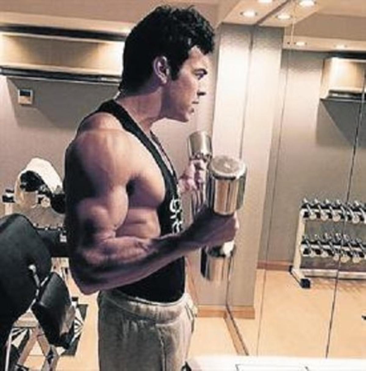 Mario Casas sexercita al gimnàs per al seu nou film_MEDIA_1 Mario Casas sexercita al gimnàs per al seu nou film_MEDIA_1