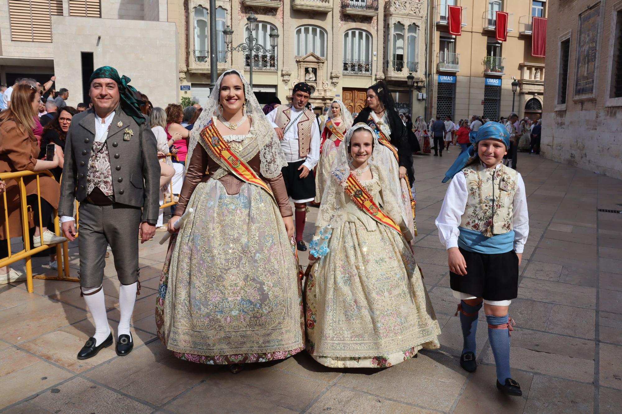 Las comisiones de falla en la Procesión de la Virgen (2/5)