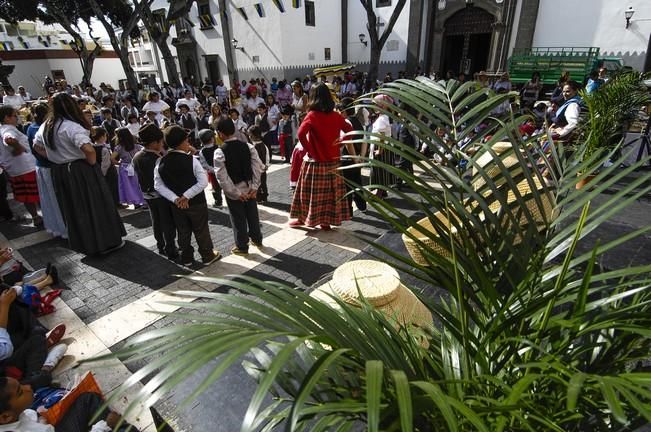 FIESTA DIA DE CANARIAS ORGANIZADO PORLA ORDEN ...