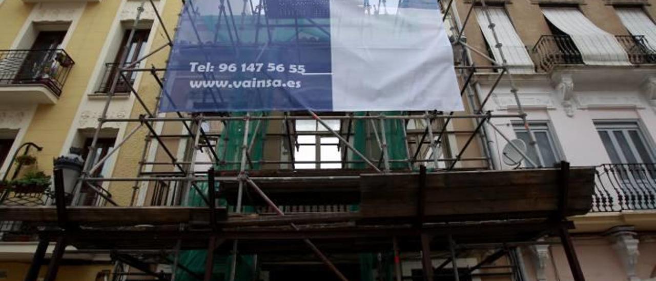 Un inversor proyecta el primer hotel del Cabanyal en la calle de la Reina