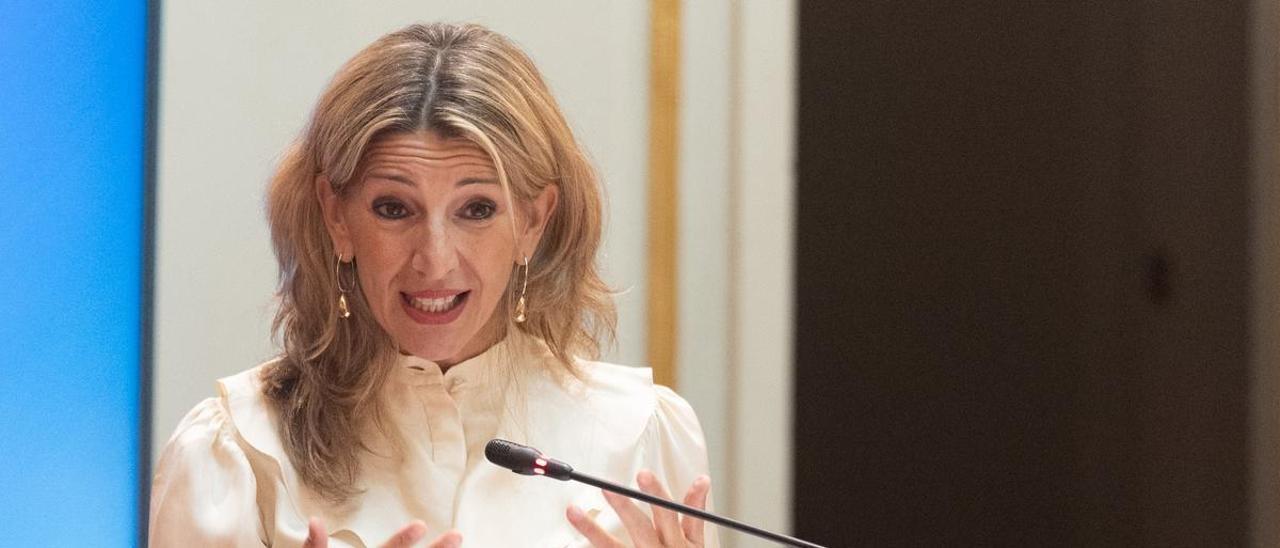 La vicepresidenta segunda del Gobierno y ministra de Trabajo y Economía Social, Yolanda Díaz, en el Paraninfo de la Universidad Complutense, a 10 de noviembre de 2022, en Madrid (España).