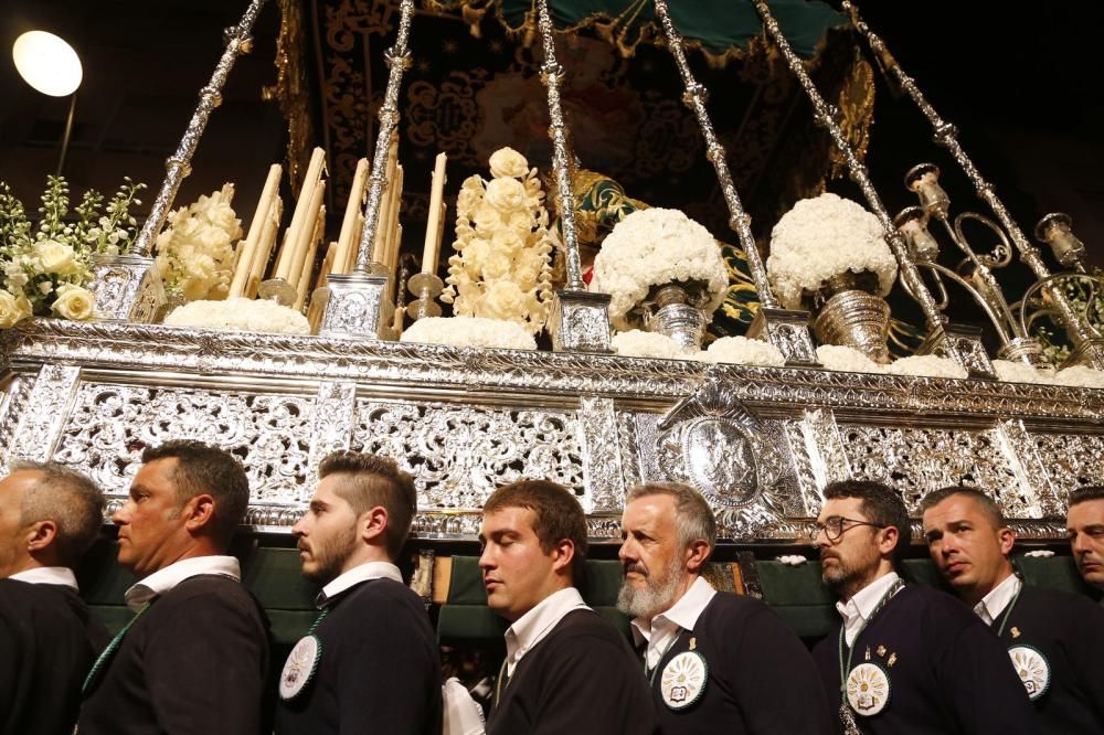 La Esperanza y el Cristo de la Caída protagonizaron el Encuentro en la Vía Doloresa de la Semana Santa de Torrevieja