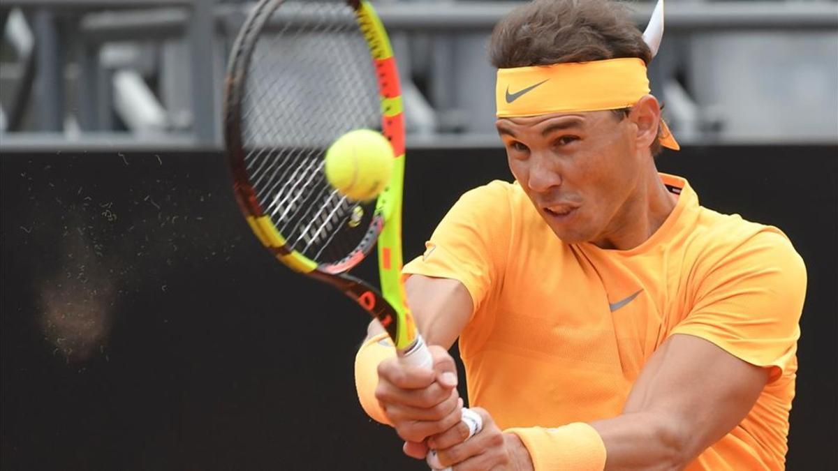 Nadal arrolla a Dzumhur en su estreno en Roma