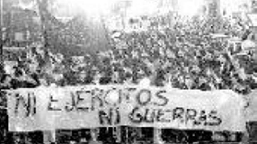 La protesta cacereña arrancó en la plaza