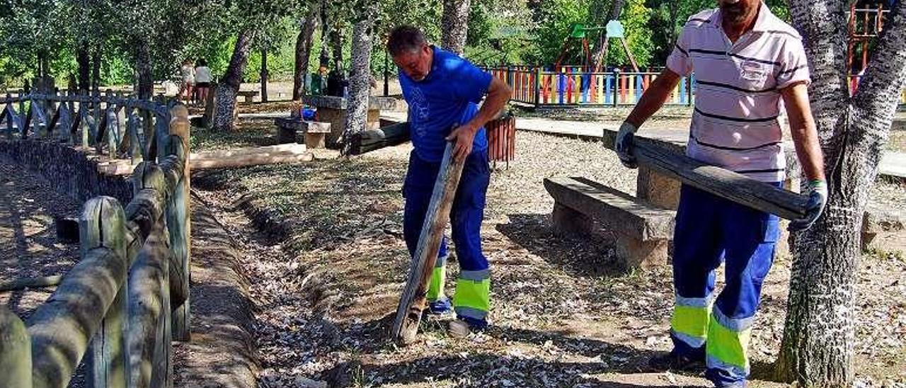 Trabajos de mejora encargados por el Concello. // FdV