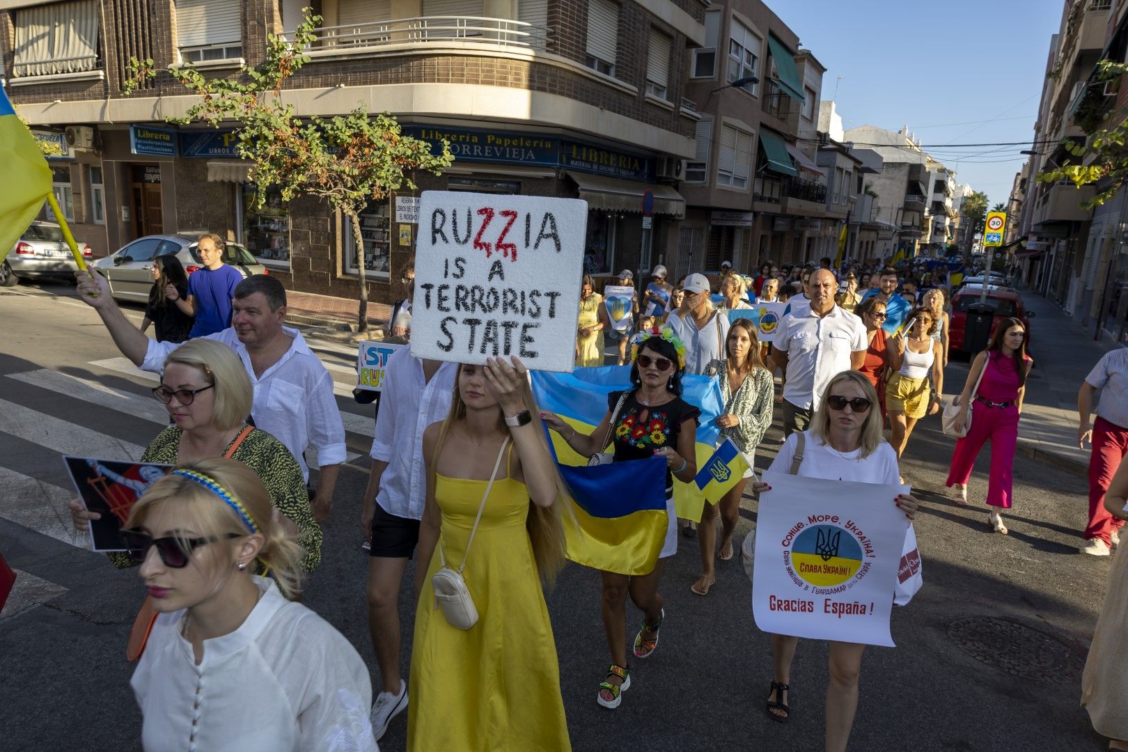 Celebración del aniversario de la independencia de Ucrania en las calles de Torrevieja y el Parque de las Naciones