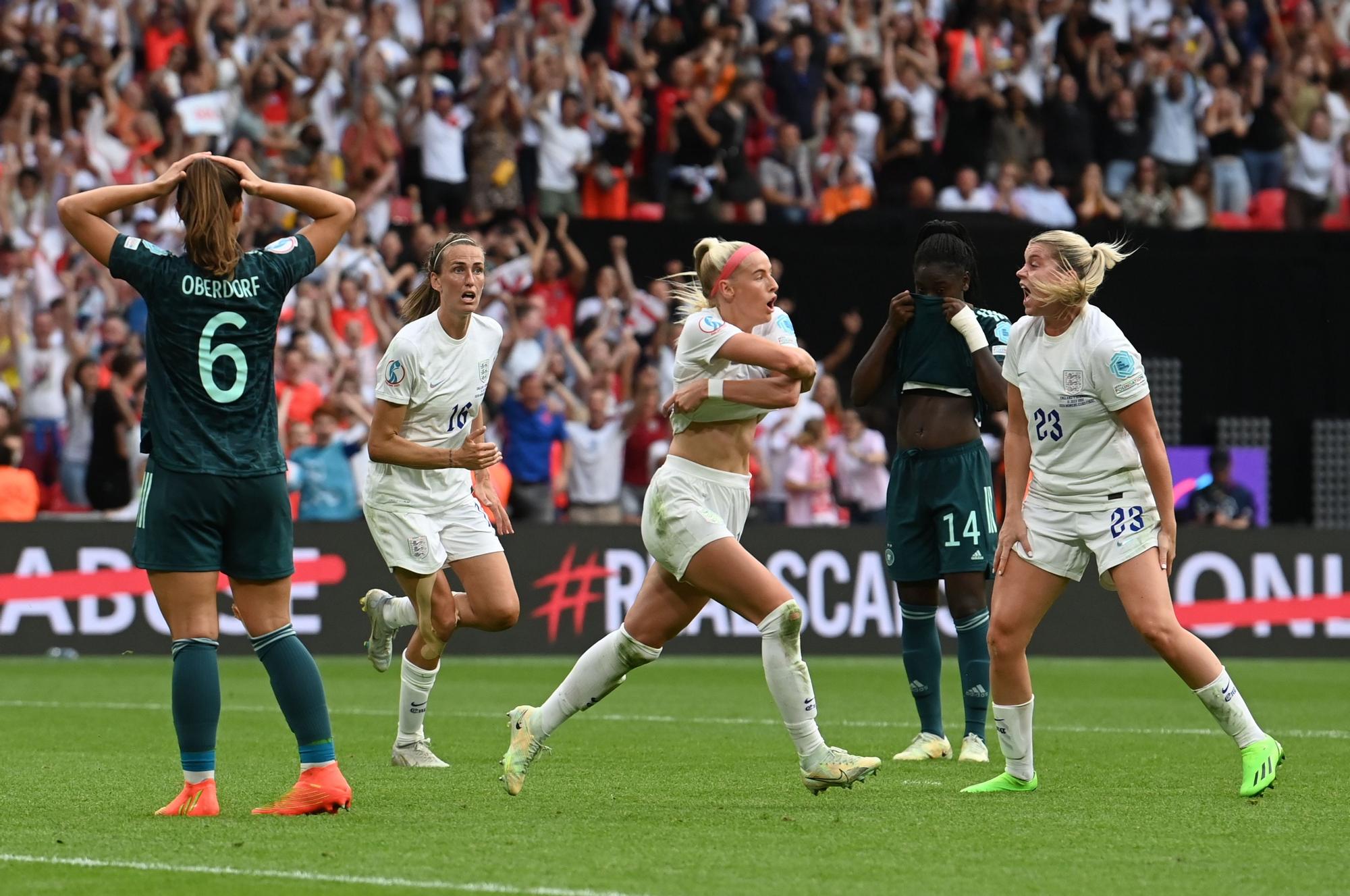 Así ha sido el gol de Kelly para que Inglaterra gane la Eurocopa Femenina