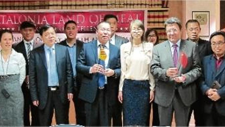 Importadors xinesos visiten cinc càrnies de les comarques gironines