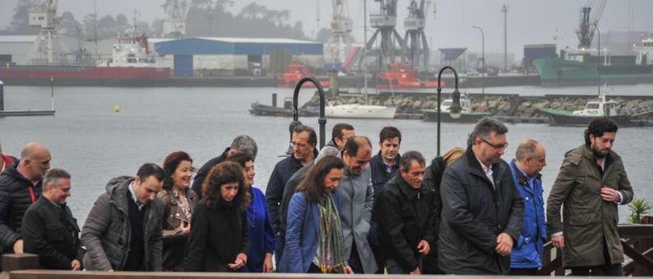 Representantes del PP provincial, reunidos ayer en Vilagarcía. // Iñaki Abella