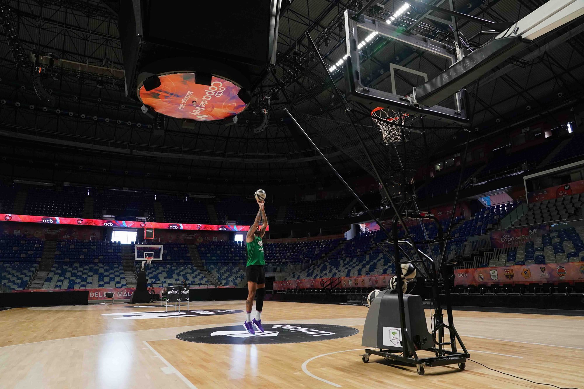 Preparativos en el Carpena para la Copa del Rey de baloncesto 2024.