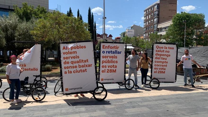 La otra campaña en Castellón: bicicletas-cartel para llamar atención de los electores