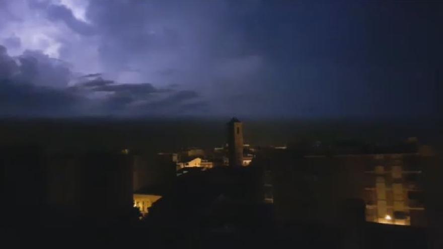 Espectacular tormenta eléctrica sobre València esta madrugada