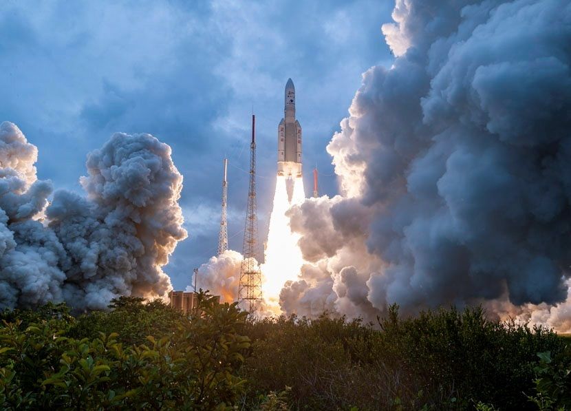 Lanzamiento del telescopio espacial James Webb.