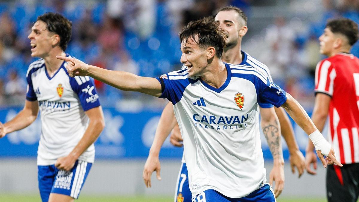 Pau Sans celebra el gol marcado ante el Bilbao Athletic.