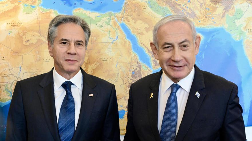 El secretario de Estado de EEUU, Antony Blinken, y el primer ministro israelí, Binyamín Netanyahu, este martes durante su encuentro en Jerusalén.