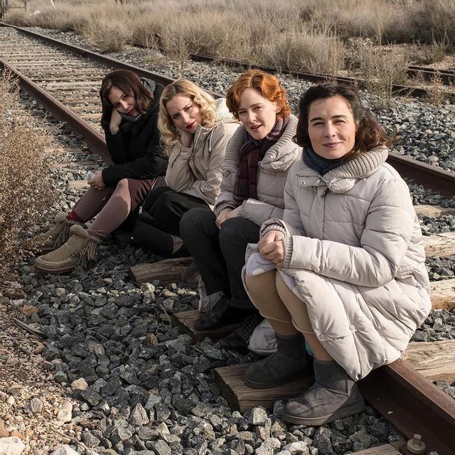 Blanca Suárez, Ana Fernández, Ana Polvorosa y Nadia de Santiago en el rodaje de 'Las chicas del cable'