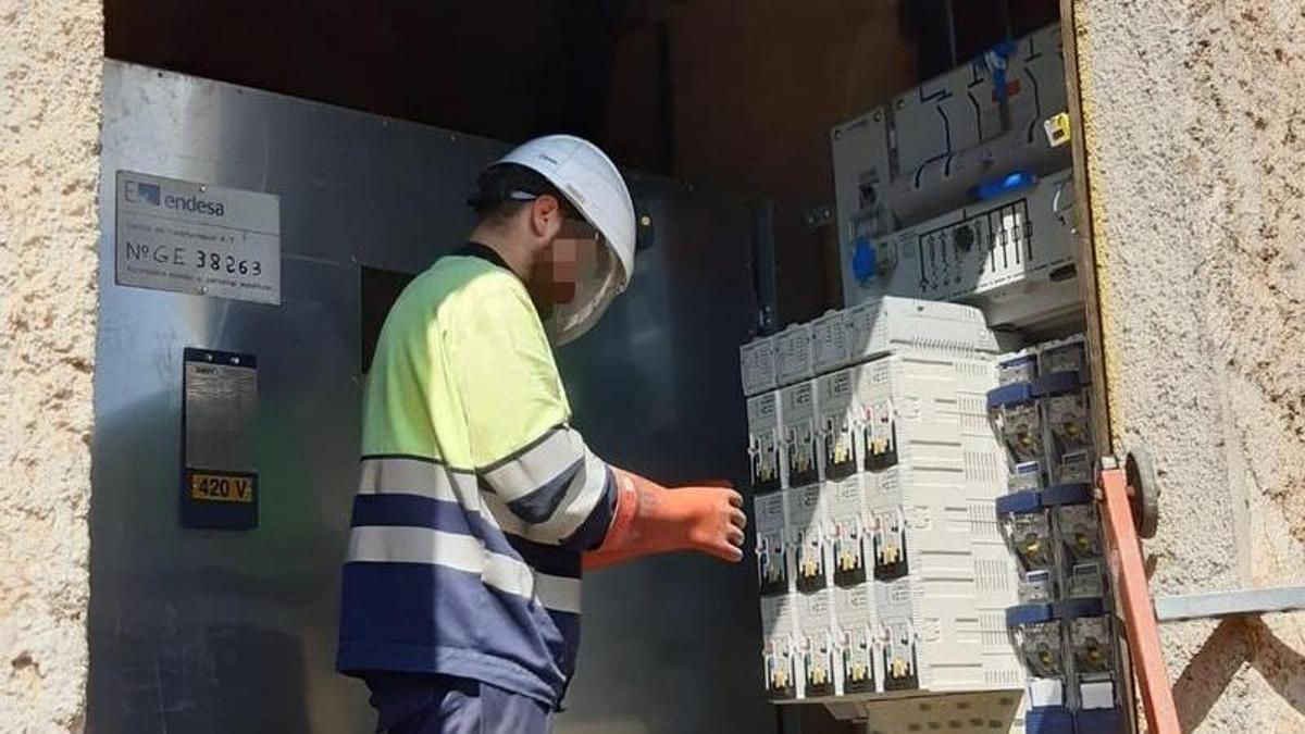 Endesa digitalitza al Culubret de Figueres dues línies elèctriques de baixa tensió.