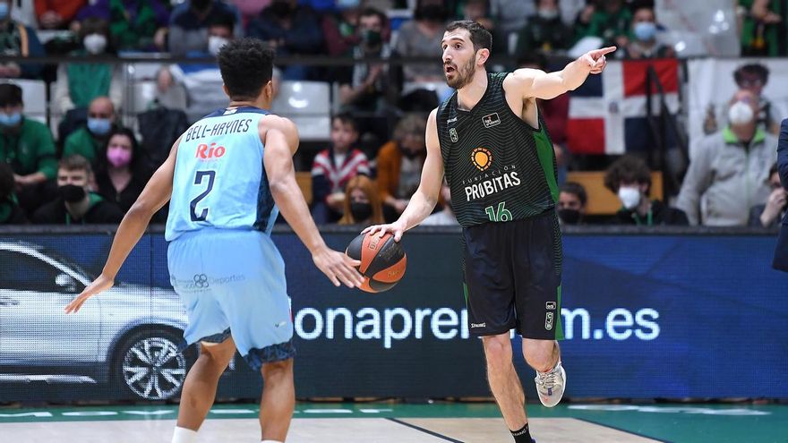 Vives: &quot;Me motiva mucho enfrentarme al Valencia Basket&quot;