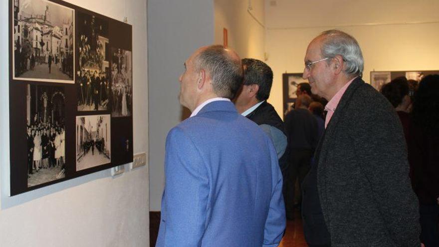 La muestra celebra el 75 aniversario de la Agrupación de Cofradías de Antequera.