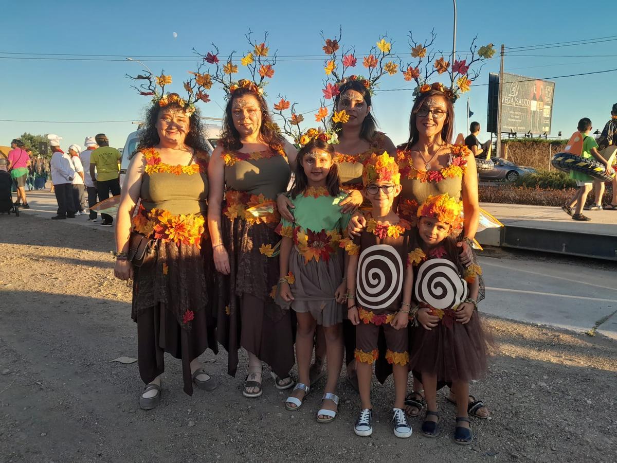 GALERÍA | Morales de Toro se mete de lleno en las fiestas con un desfile de carrozas y disfaces GALERÍA | Morales de Toro se mete de lleno en las fiestas con un desfile de carrozas y disfaces