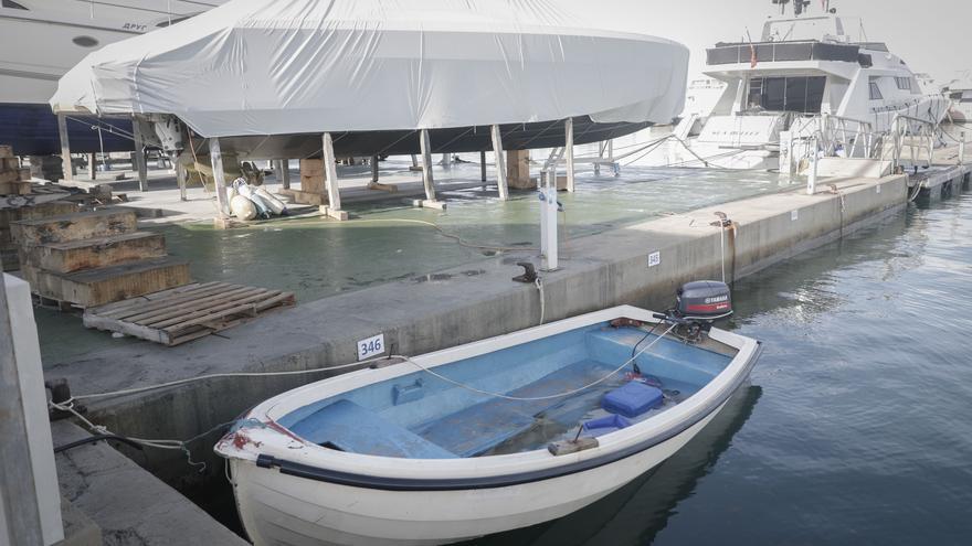 Rescatados 23 migrantes en una patera en aguas del sur de la isla