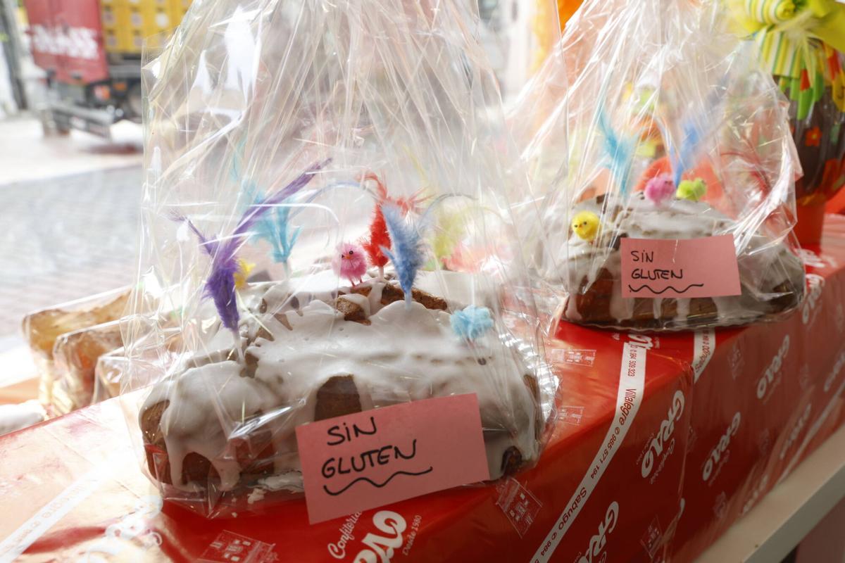 Avilés. reportaje en las confiterías sobre bollos Pascua Marta irá a La Colosal, Vidal y Grao en Sabugo antes de la procesión puede ser primera