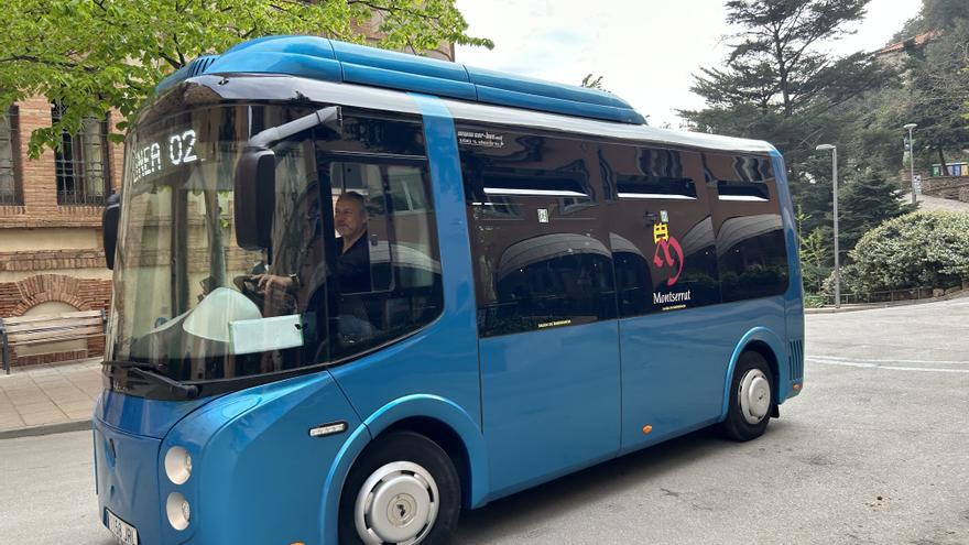 Montserrat estrena un servei de bus per a persones amb mobilitat reduïda