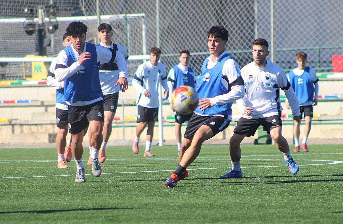 El Castellón B buscará suma tres puntos en Terrassa para salir de la zona baja de la tabla.