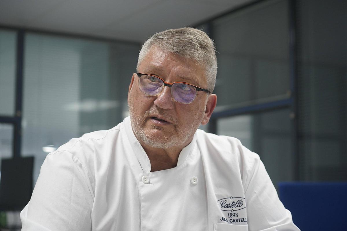 Julià Castelló a l'obrador d'El Xuixo de Can Castelló a Banyoles