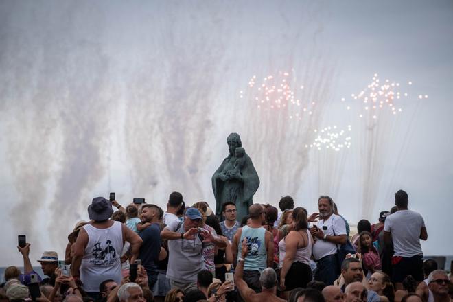 Puerto de la Cruz celebra la embarcación de la Virgen del Carmen