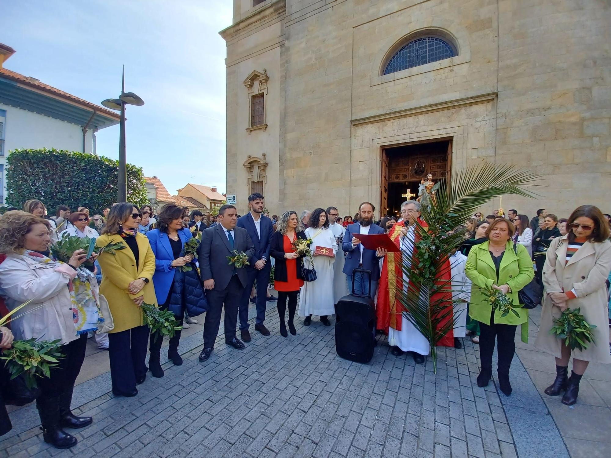 En imágenes: multitudinario Domingo de Ramos en Pola de Siero