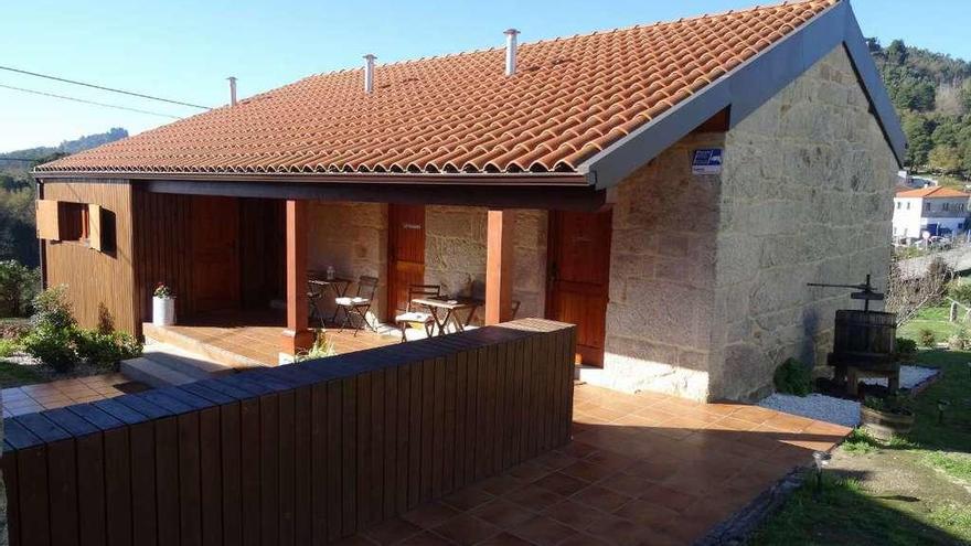 Vista exterior de una casa rural en Galicia.