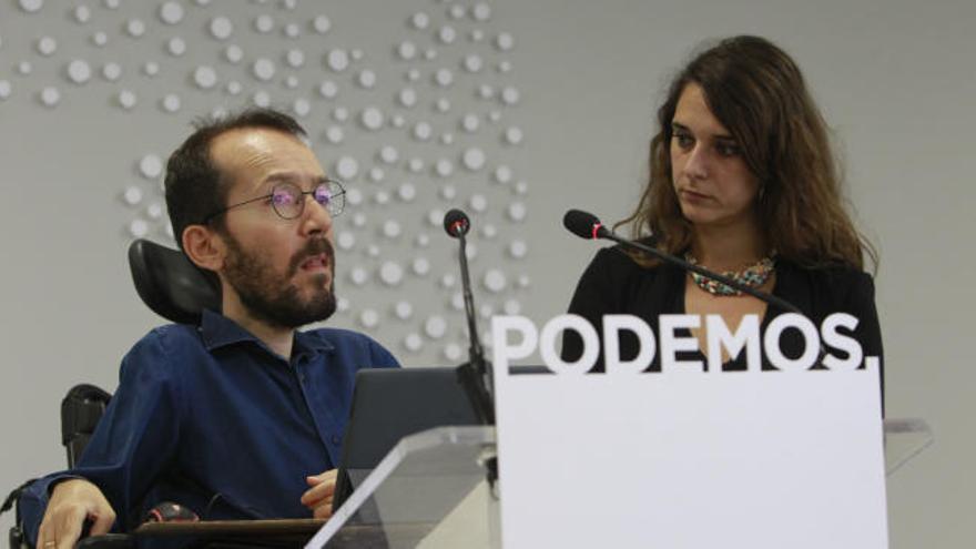 Podemos, contra la consulta unilateral de Puigdemont