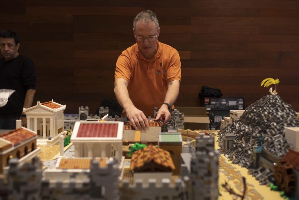 Montaje del Lego Belén en el Museo Etnográfico